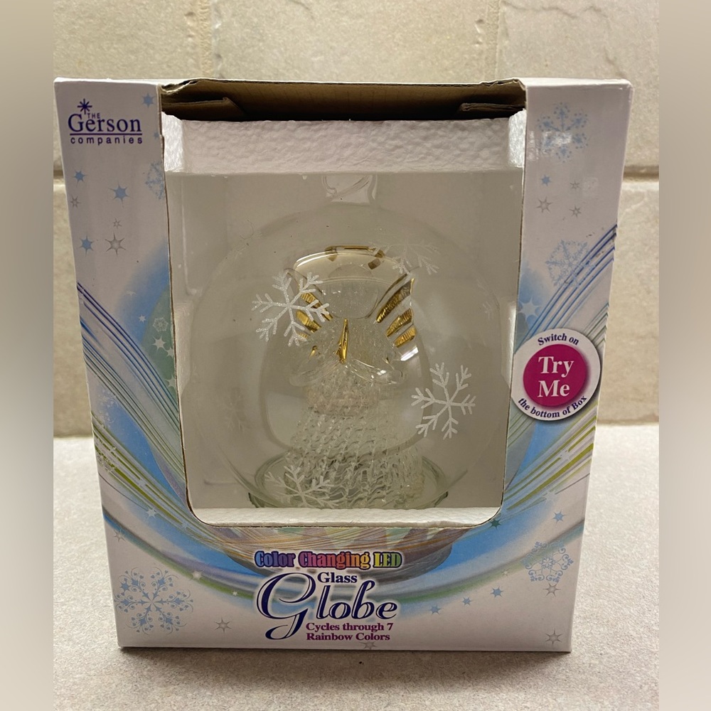 5" ANGEL IN GLASS GLOBE WITH COLOR CHANGING LED LIGHTS - BRAND NEW!!